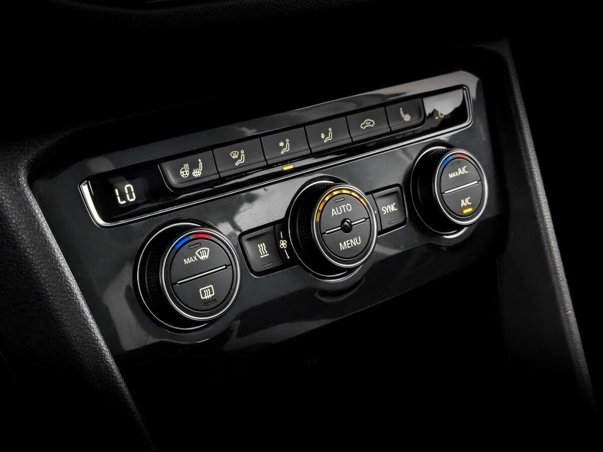 Купить Volkswagen Tiguan с пробегом. Фото: #22