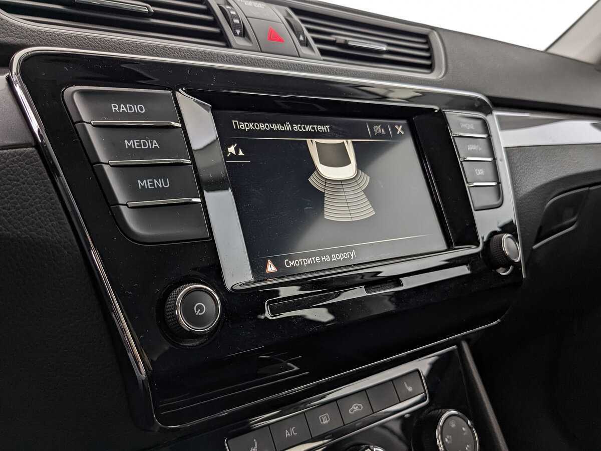 Купить Skoda Superb с пробегом. Фото: #21