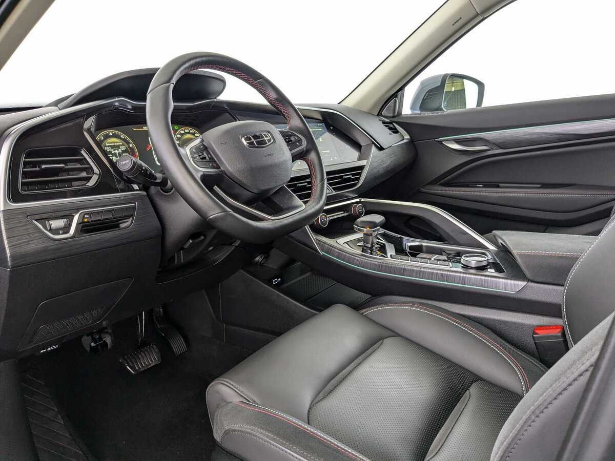 Купить Geely Tugella с пробегом. Фото: #13