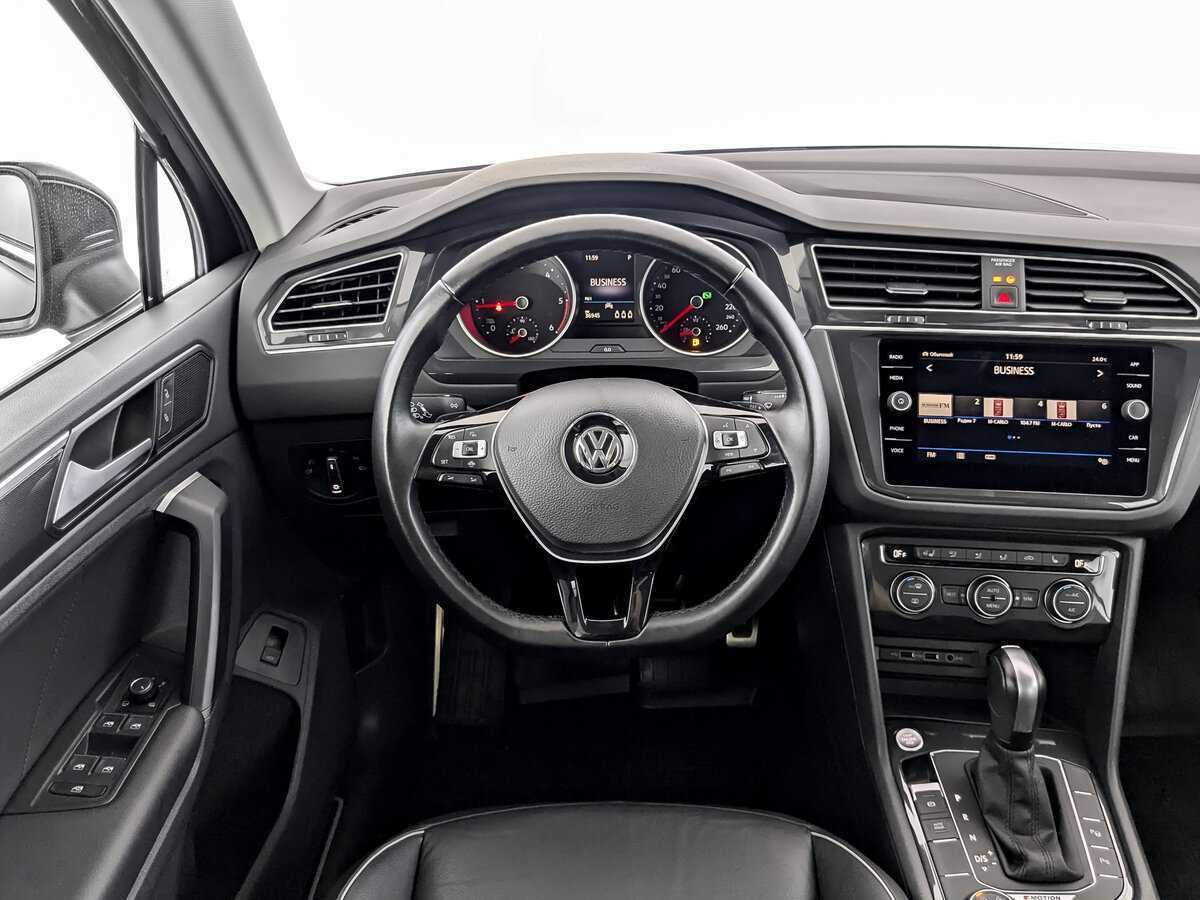 Купить Volkswagen Tiguan с пробегом. Фото: #17