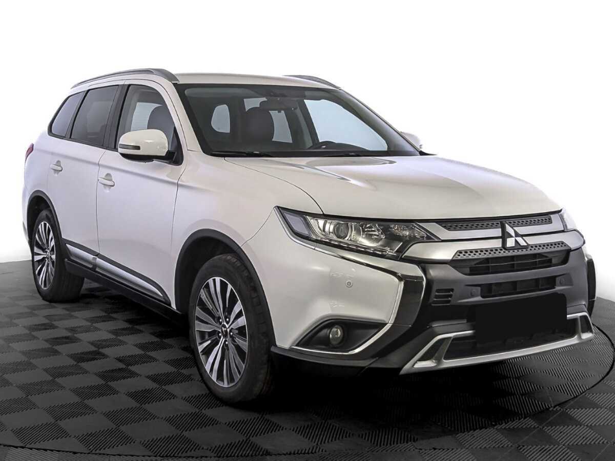 Купить Mitsubishi Outlander с пробегом. Фото: #2