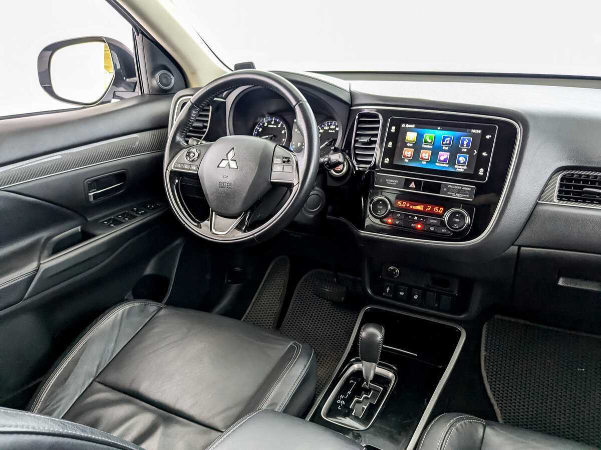 Купить Mitsubishi Outlander с пробегом. Фото: #23