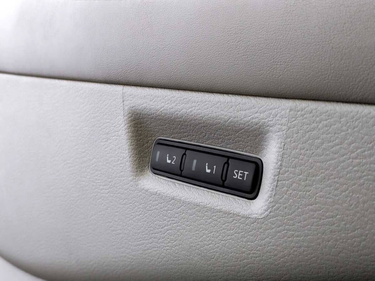 Купить Nissan Murano с пробегом. Фото: #17