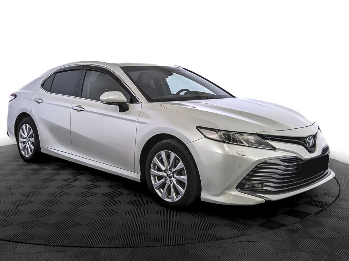 Купить Toyota Camry с пробегом. Фото: #2