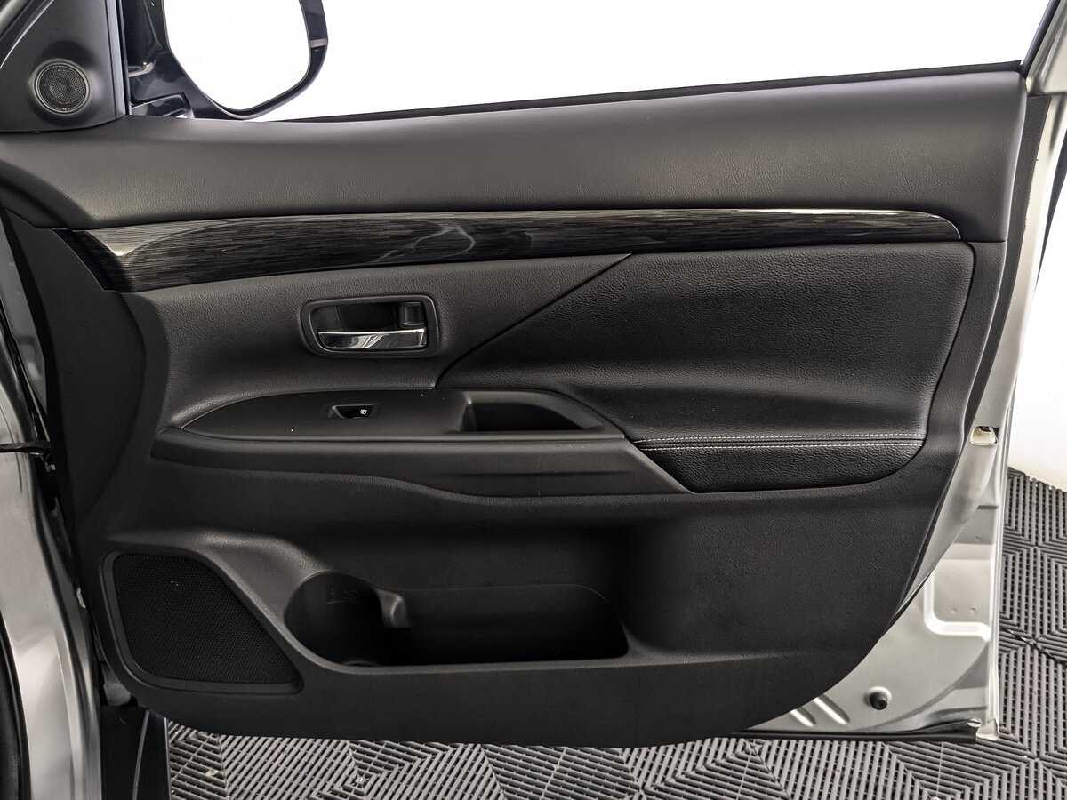 Продажа Б/У Митсубиши Оутлэндер. Фото: #19