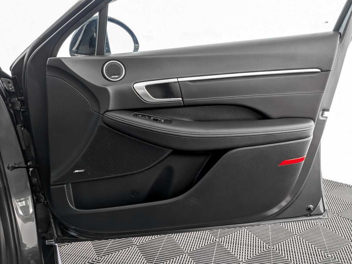 Купить Hyundai Sonata с пробегом. Фото: #20
