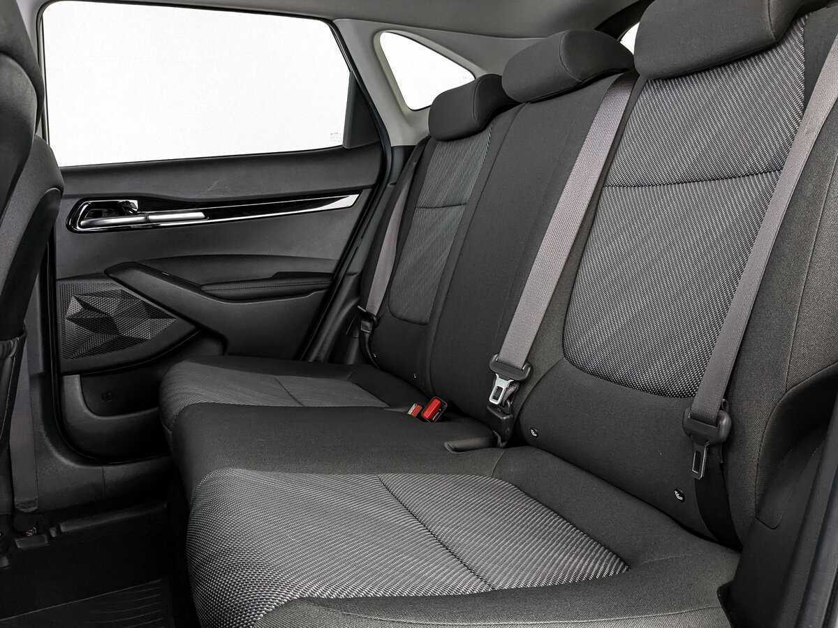 Купить Kia Seltos с пробегом. Фото: #13