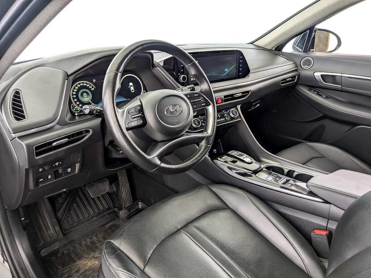 Купить Hyundai Sonata с пробегом. Фото: #13