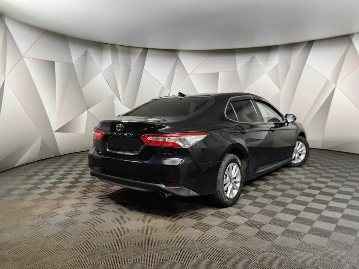 Купить Toyota Camry с пробегом. Фото: #1