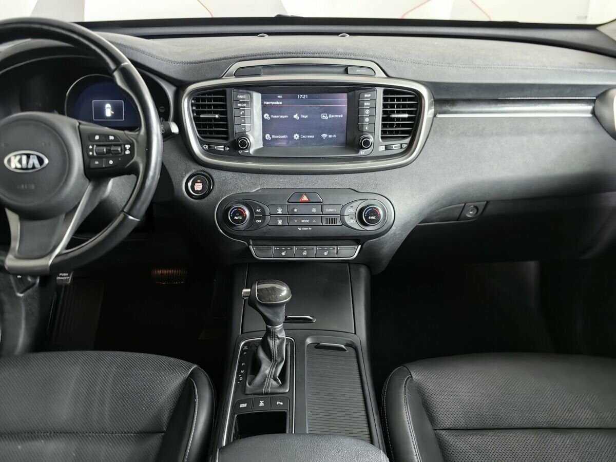 Купить Kia Sorento с пробегом. Фото: #10