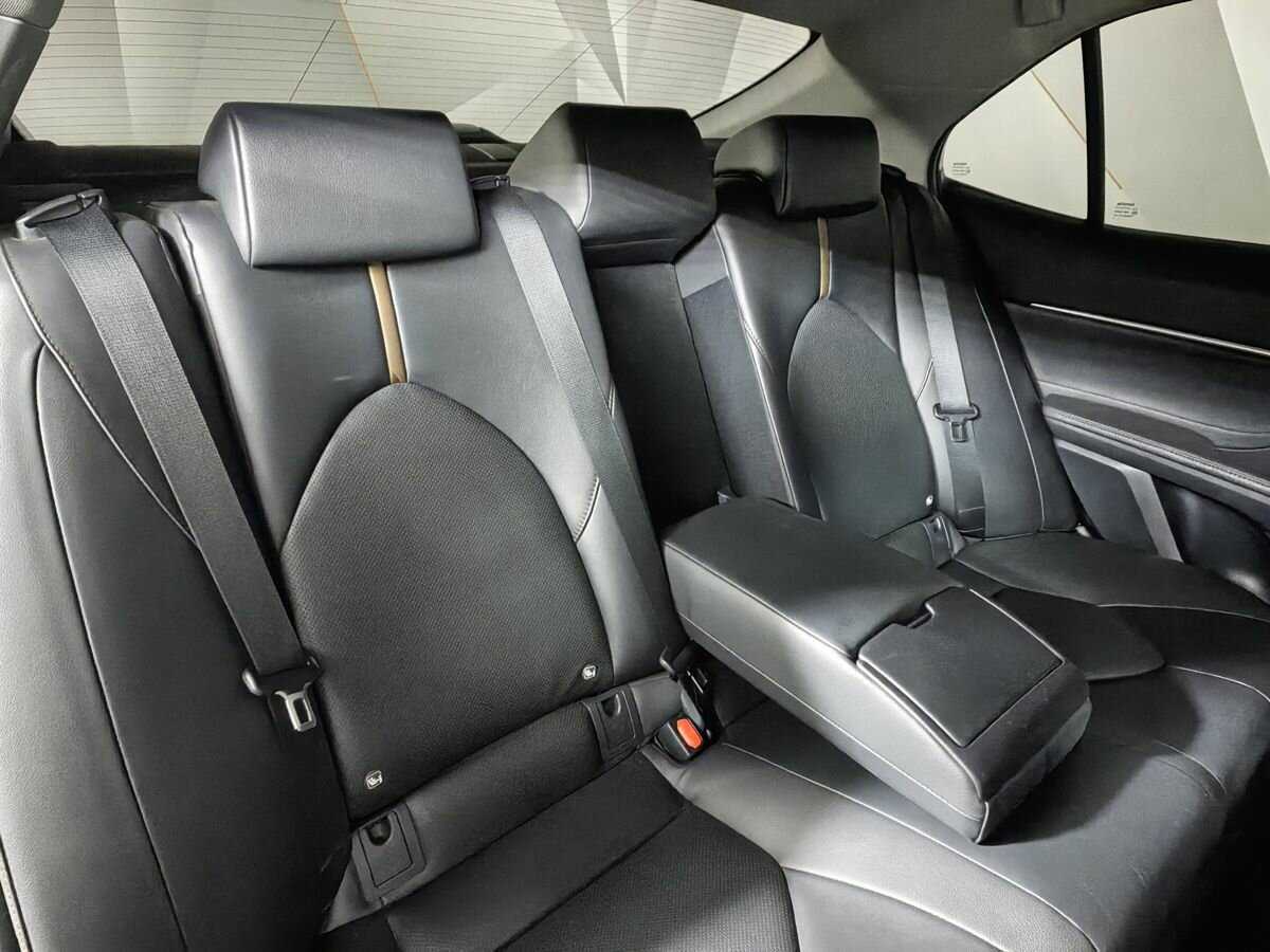 Купить Toyota Camry с пробегом. Фото: #12