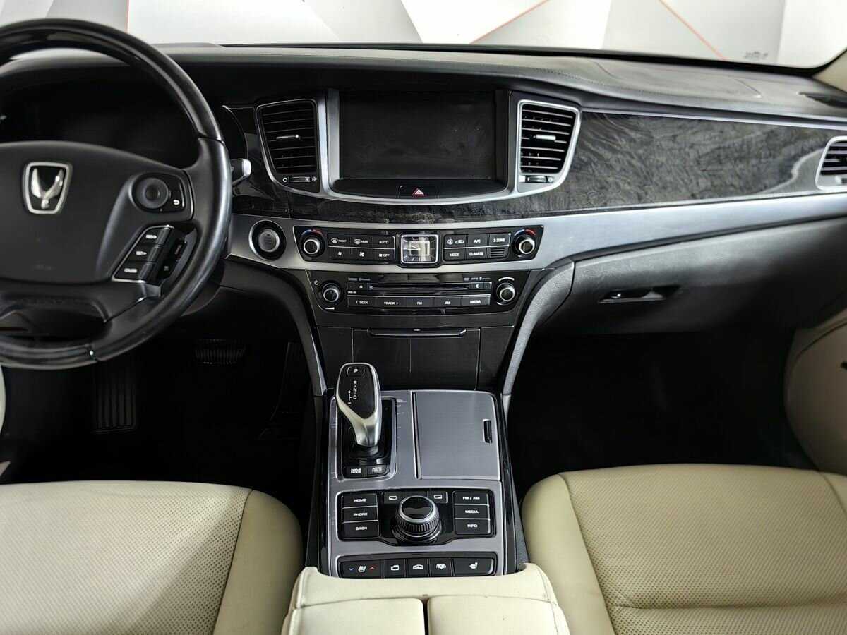 Купить Hyundai Equus с пробегом. Фото: #10