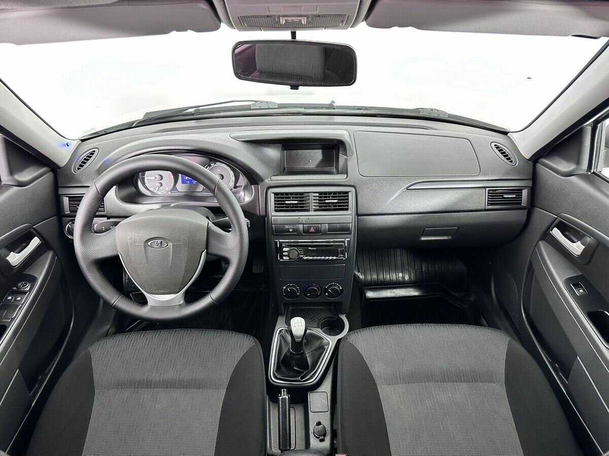 Купить Lada (ВАЗ) Priora с пробегом. Фото: #8