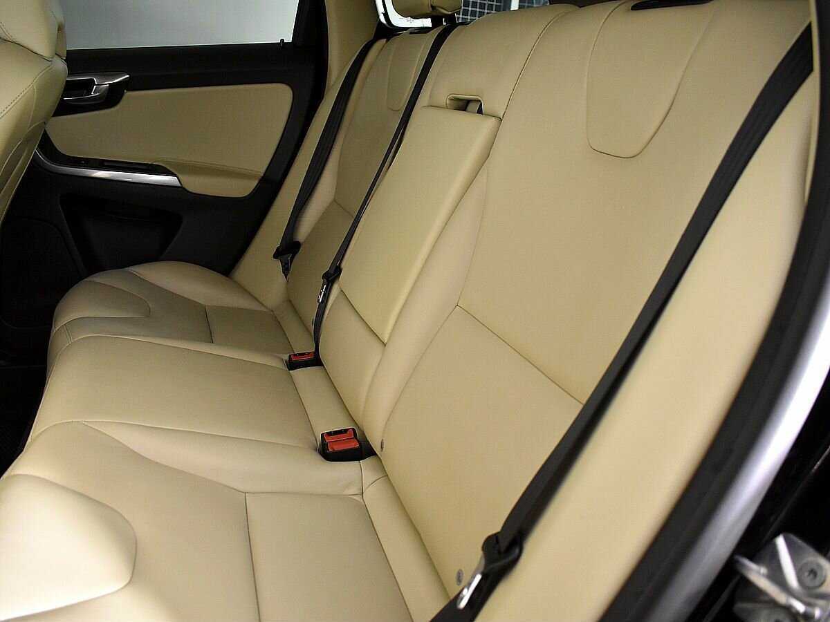 Продажа Б/У Вольво ИксЦ60. Фото: #8