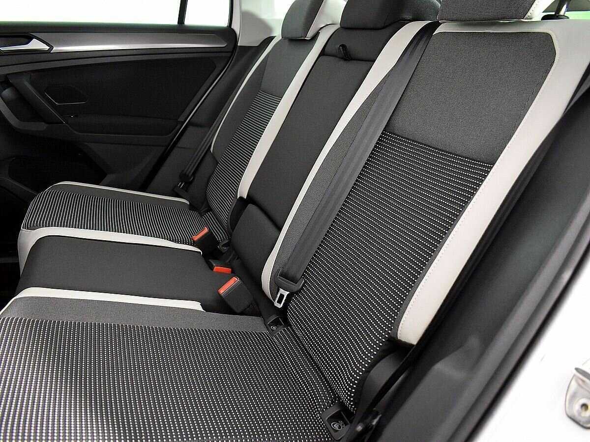 Купить Volkswagen Tiguan с пробегом. Фото: #8