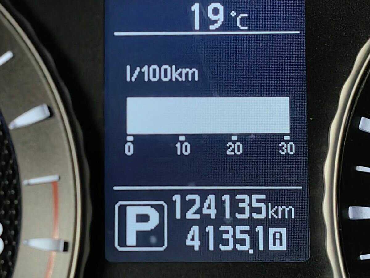 Купить Infiniti Q70 с пробегом. Фото: #16