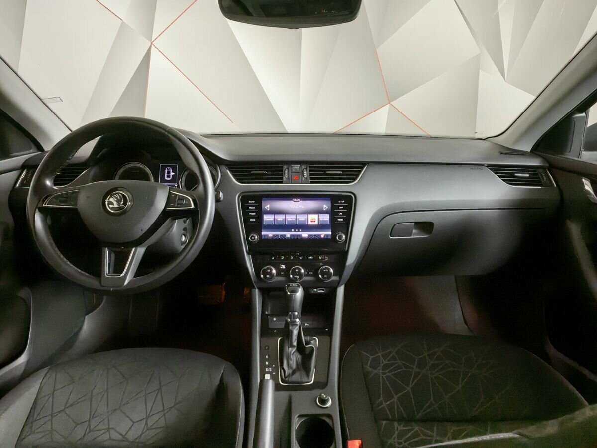 Купить Skoda Octavia с пробегом. Фото: #9