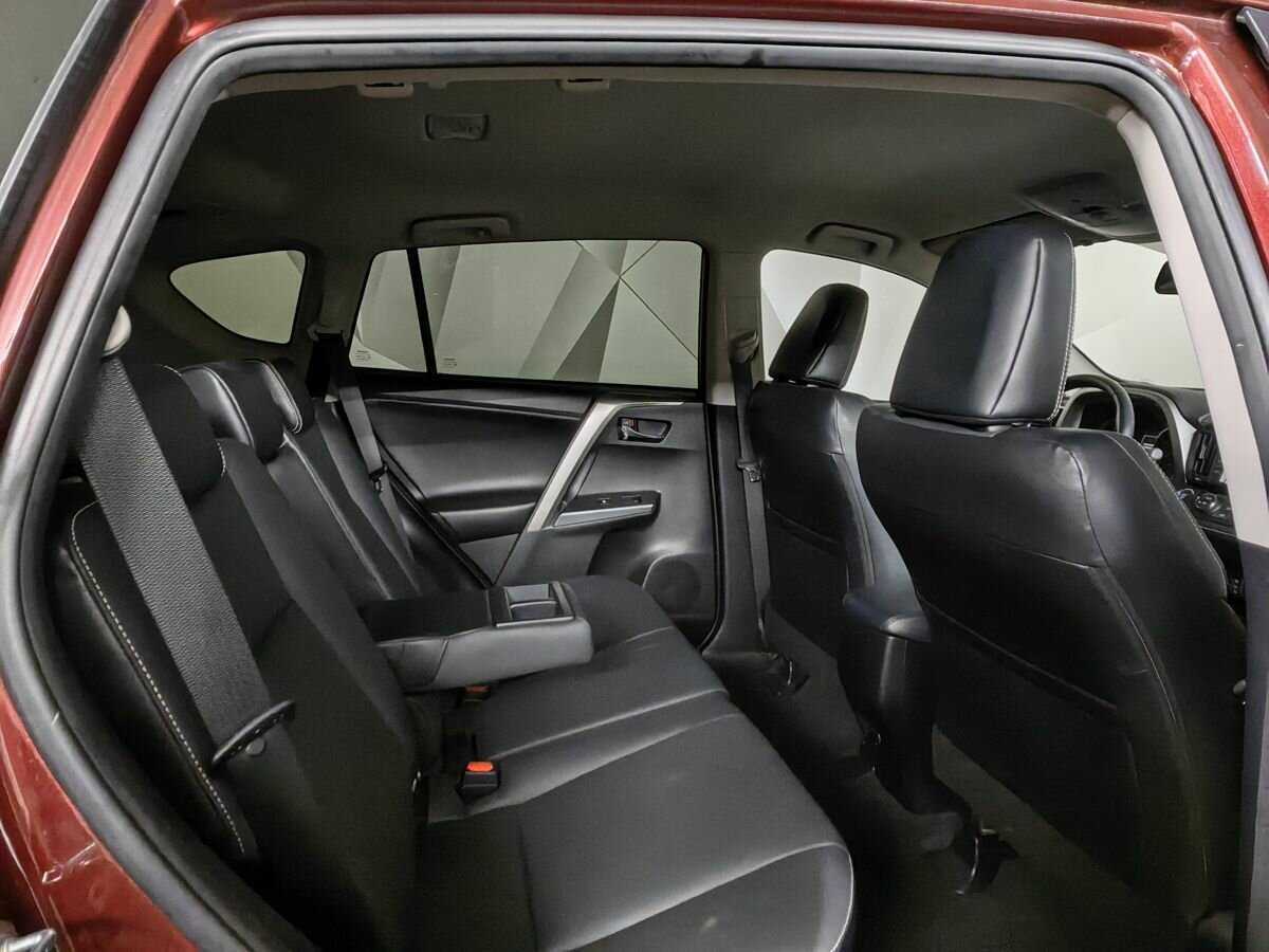 Купить Toyota RAV4 с пробегом. Фото: #11