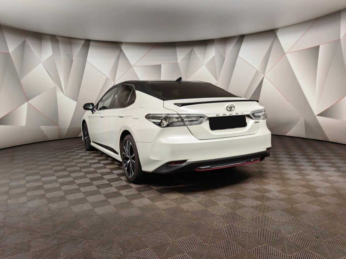 Купить Toyota Camry с пробегом. Фото: #3