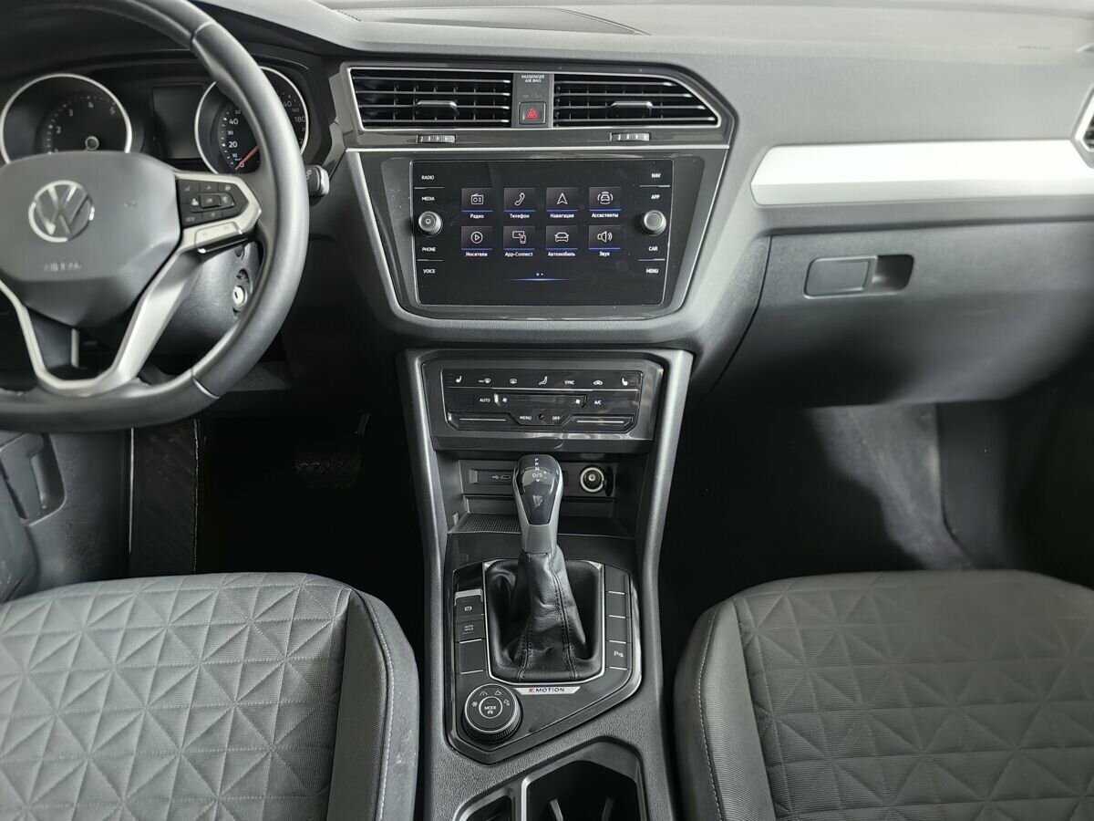 Купить Volkswagen Tiguan с пробегом. Фото: #10
