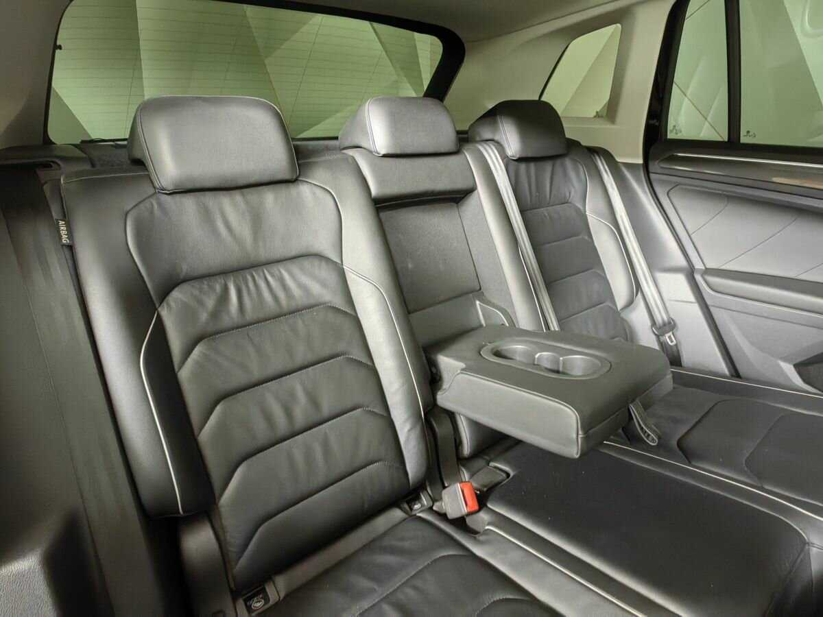 Купить Volkswagen Tiguan с пробегом. Фото: #11