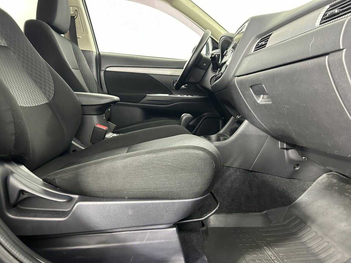 Продажа Б/У Митсубиши Оутлэндер. Фото: #12