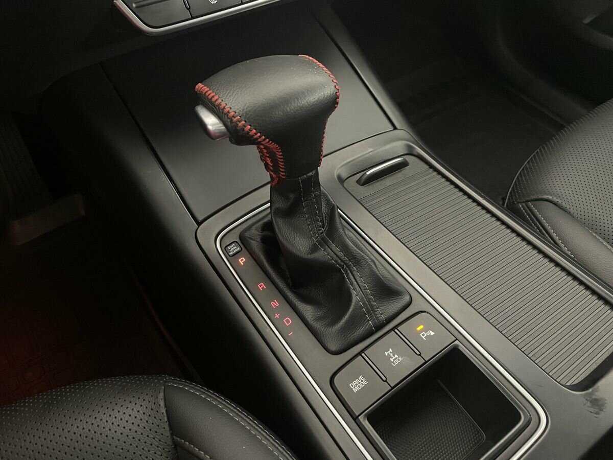 Купить Kia Sorento с пробегом. Фото: #12
