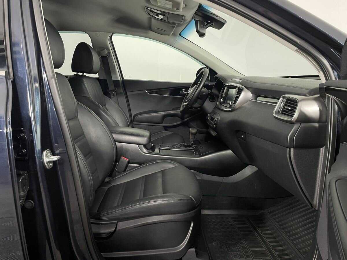 Купить Kia Sorento с пробегом. Фото: #13