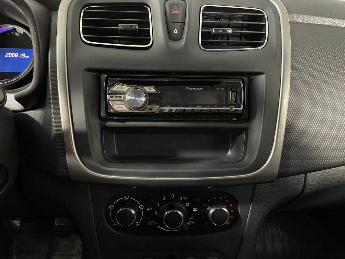 Продажа Б/У Рено Логан. Фото: #11