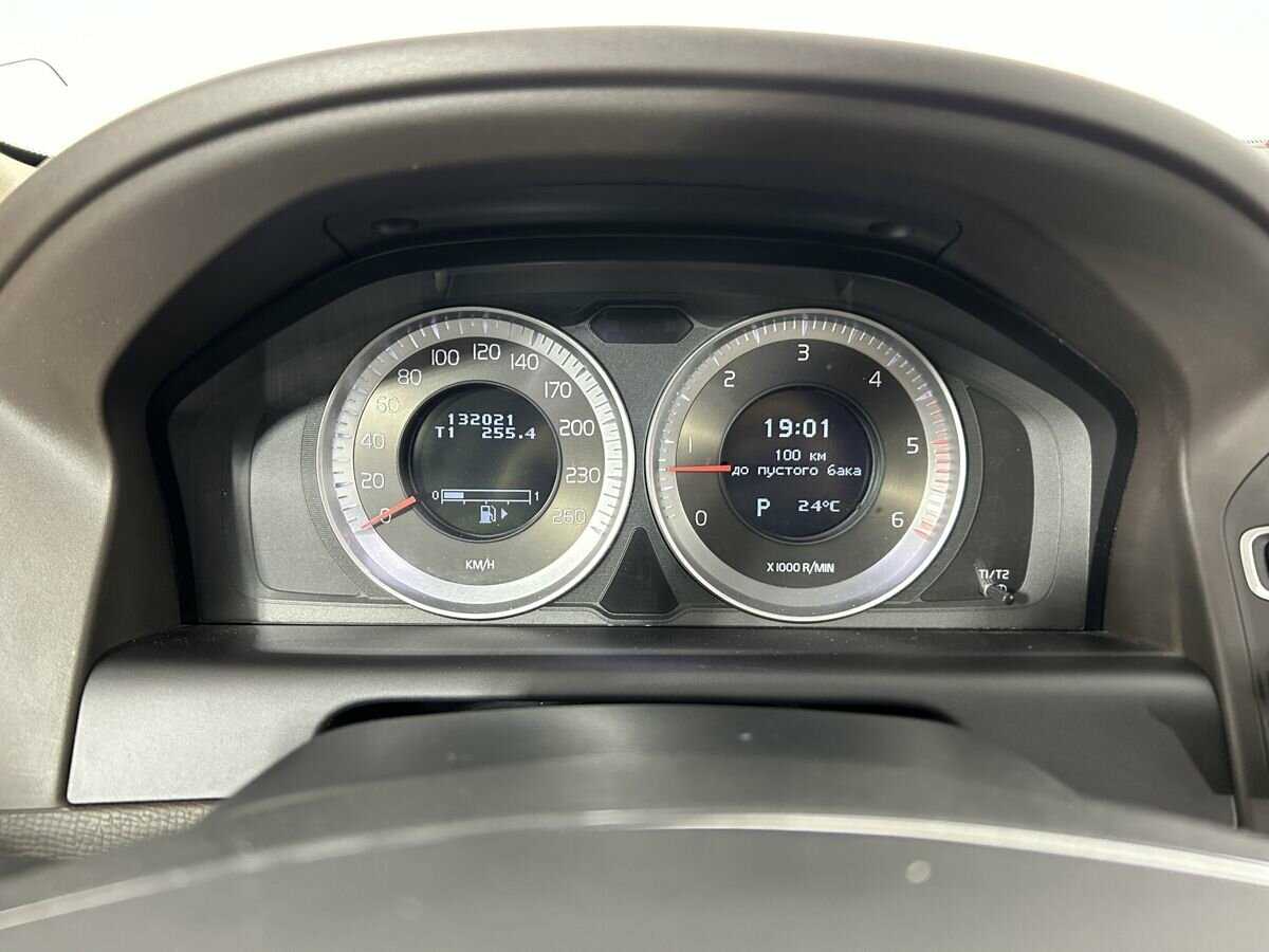 Купить Volvo XC60 с пробегом. Фото: #10