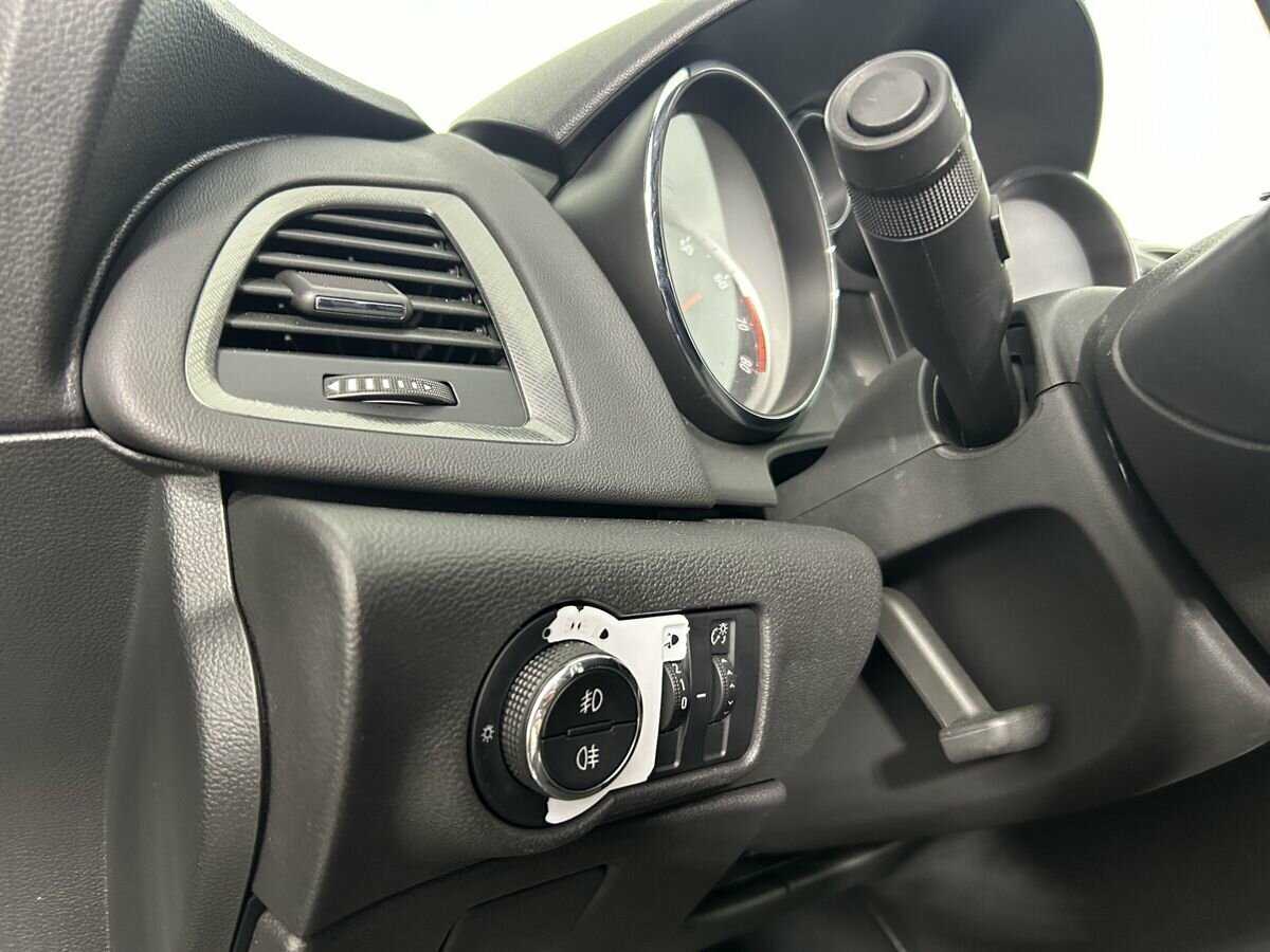 Купить Opel Astra с пробегом. Фото: #8