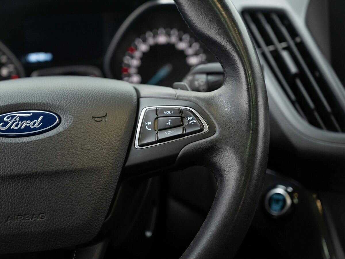 Купить Ford Kuga с пробегом. Фото: #15