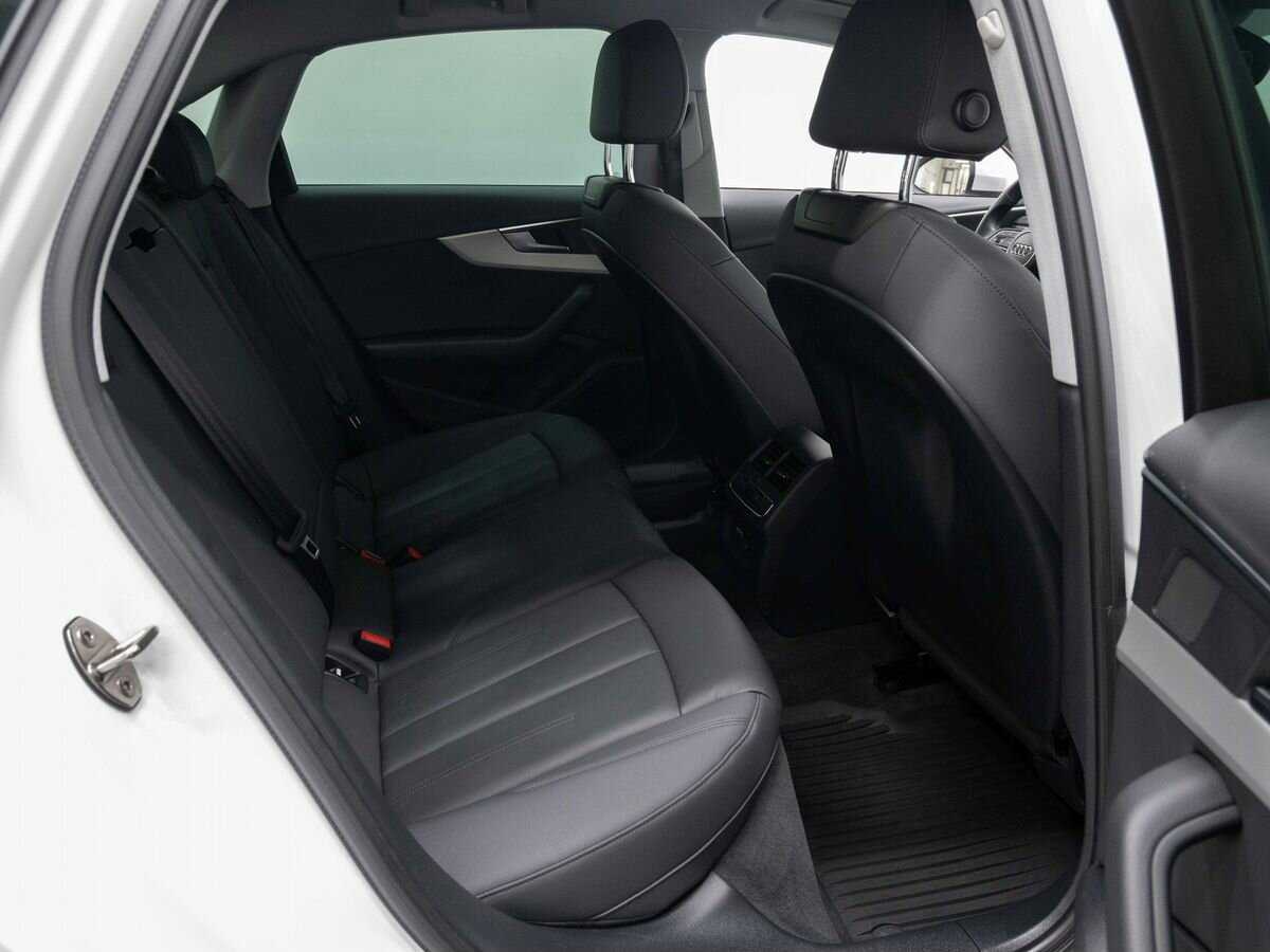 Купить Audi A4 с пробегом. Фото: #9