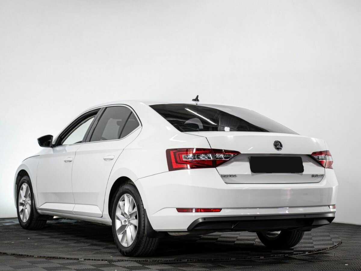 Купить Skoda Superb с пробегом. Фото: #5