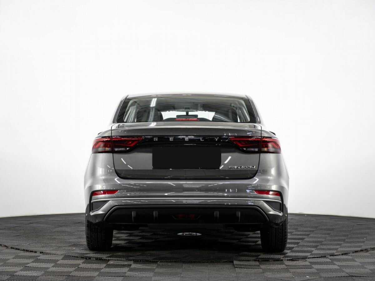 Купить Geely Emgrand с пробегом. Фото: #4