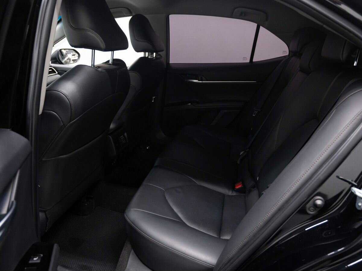 Купить Toyota Camry с пробегом. Фото: #8