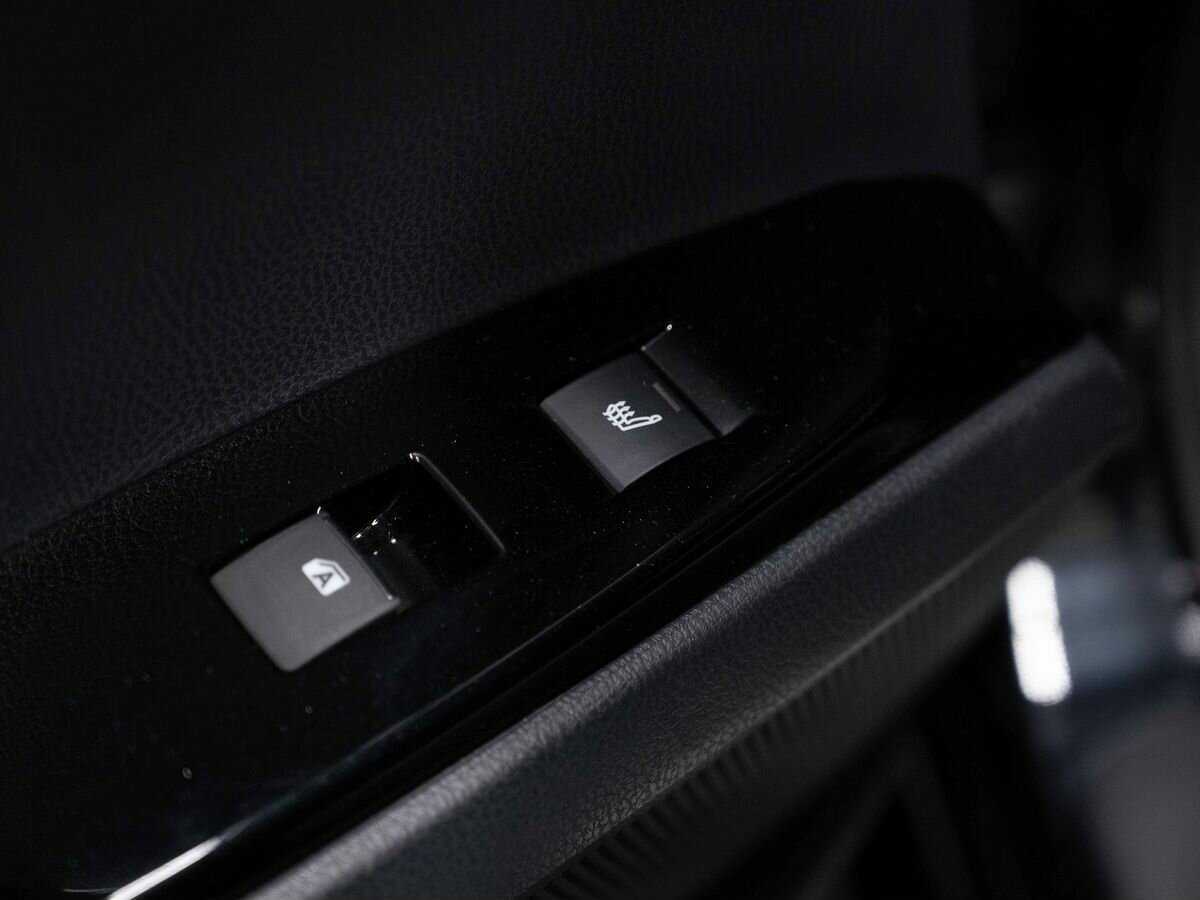 Купить Toyota Camry с пробегом. Фото: #18