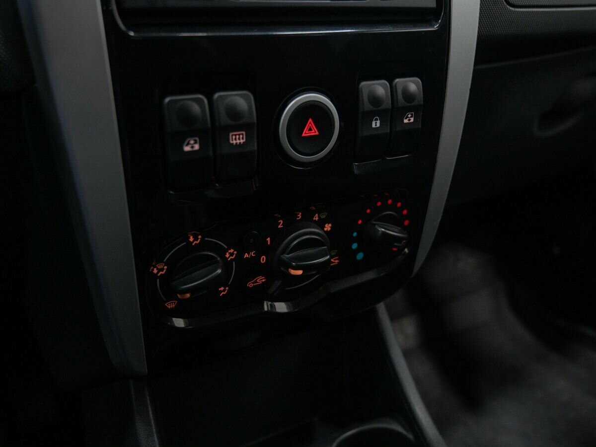 Купить Lada (ВАЗ) Largus с пробегом. Фото: #16