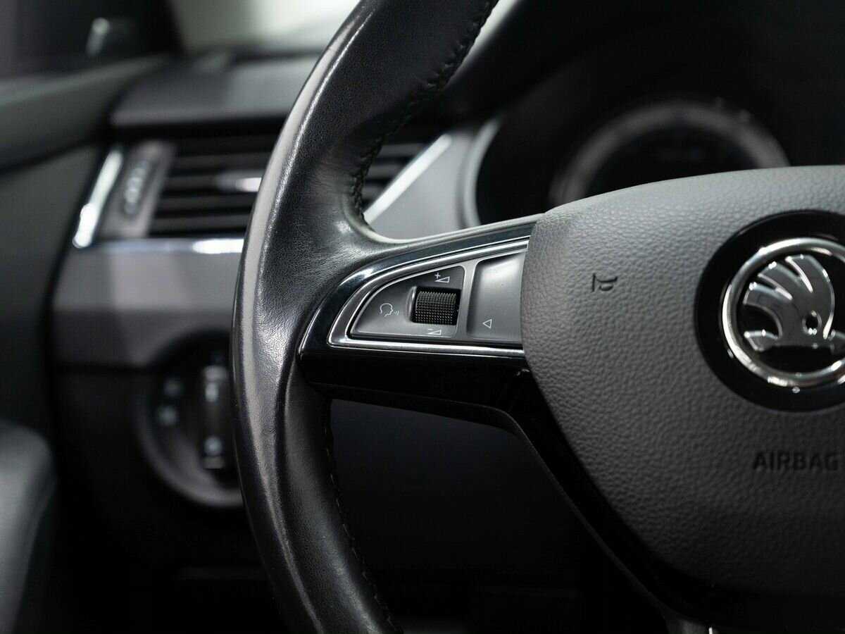 Купить Skoda Octavia с пробегом. Фото: #15