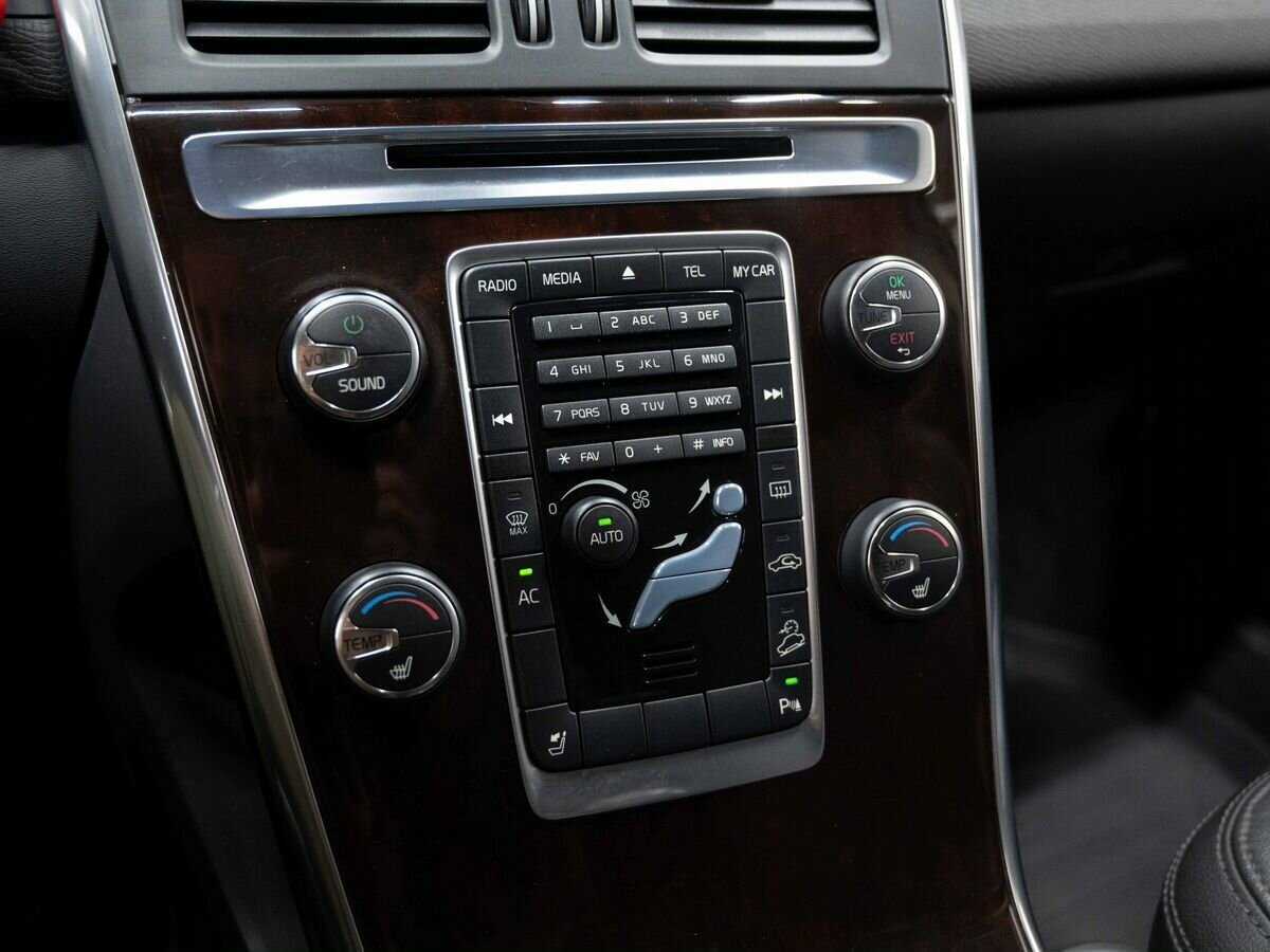 Продажа Б/У Вольво ИксЦ60. Фото: #18