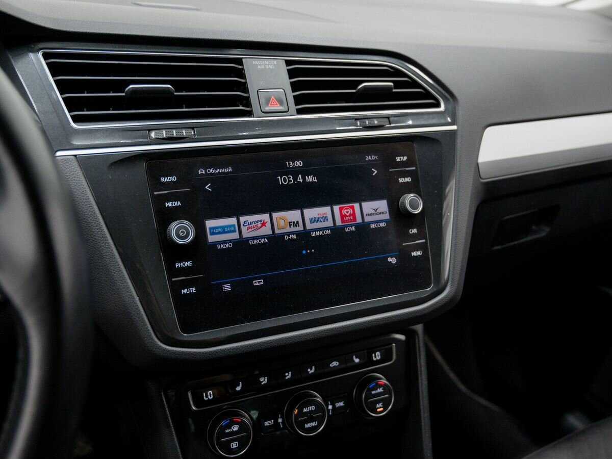 Купить Volkswagen Tiguan с пробегом. Фото: #22