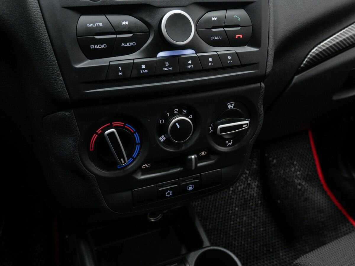 Купить Lada (ВАЗ) Granta с пробегом. Фото: #17