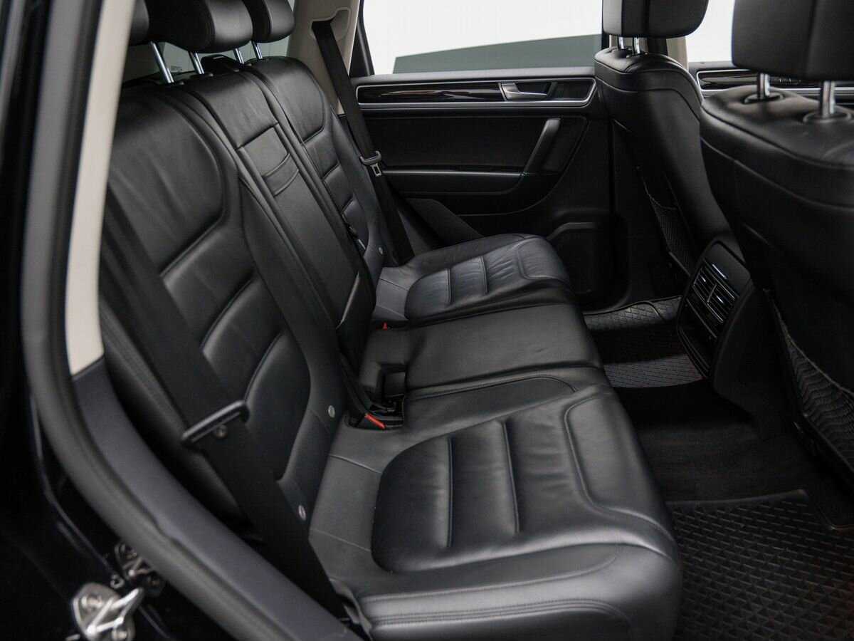 Купить Volkswagen Touareg с пробегом. Фото: #8