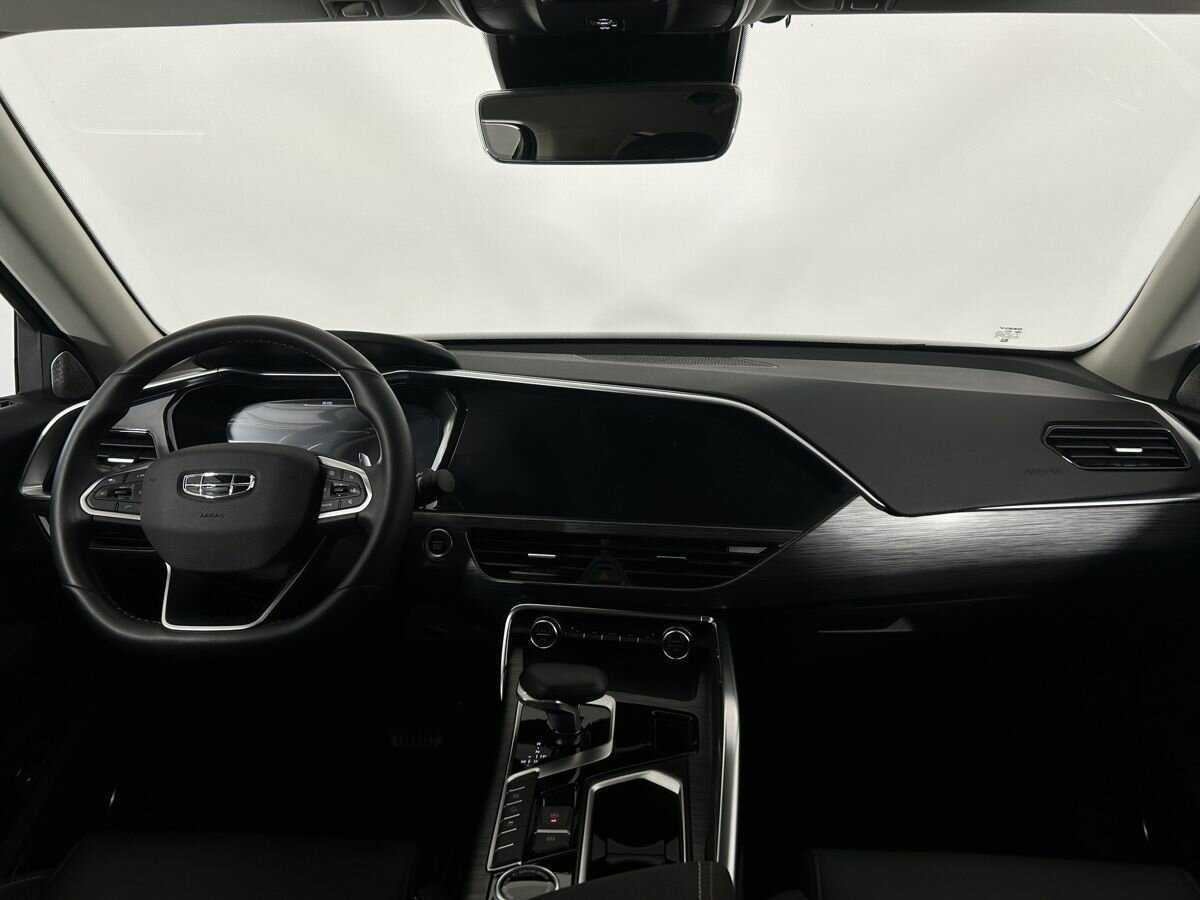 Купить Geely Tugella с пробегом. Фото: #4