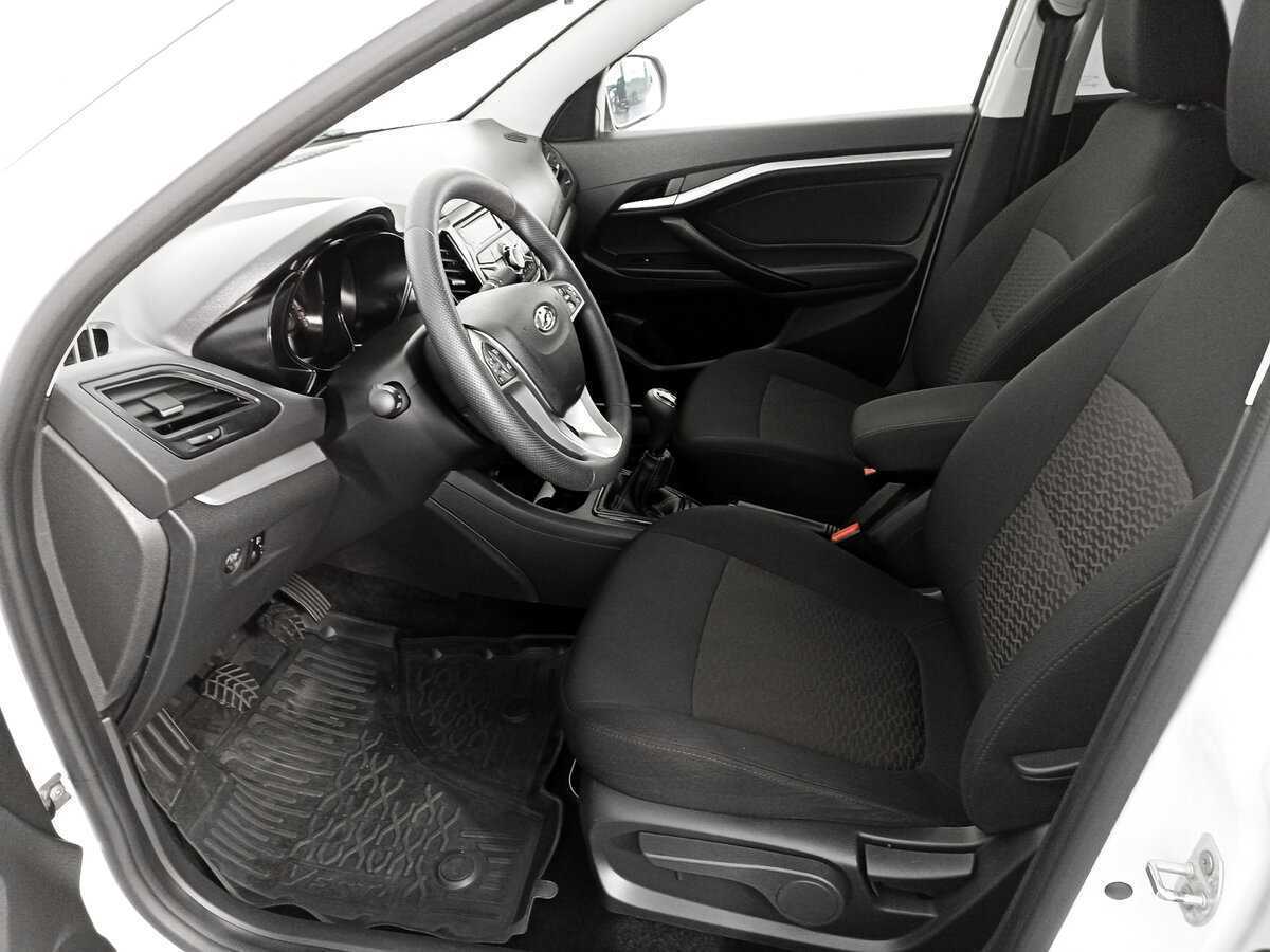 Купить Lada (ВАЗ) Vesta с пробегом. Фото: #11