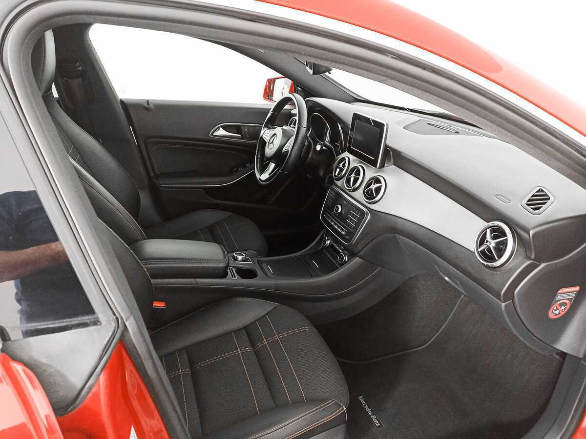 Купить Mercedes-Benz CLA с пробегом. Фото: #8