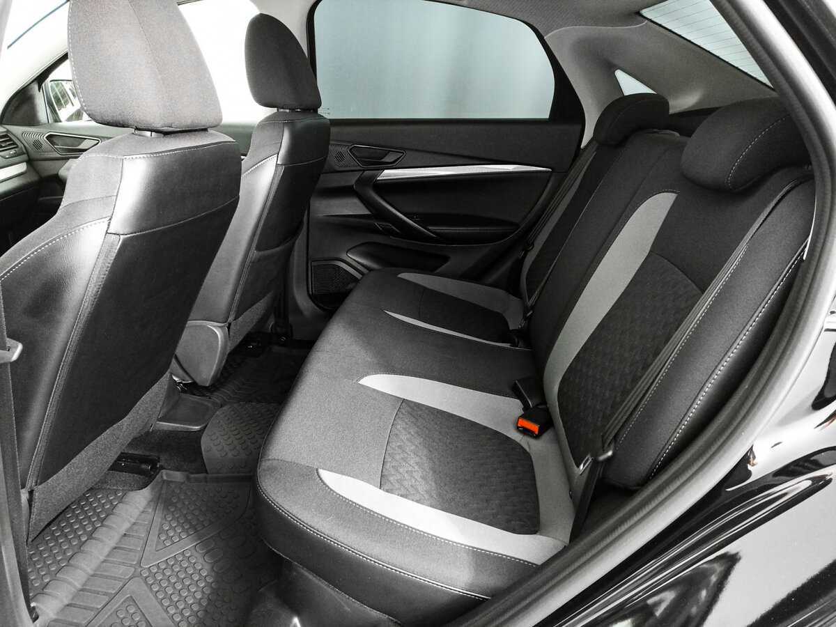 Купить Lada (ВАЗ) Vesta с пробегом. Фото: #7