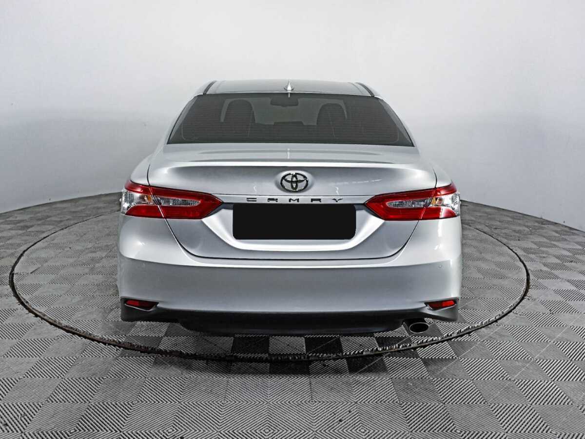 Купить Toyota Camry с пробегом. Фото: #4