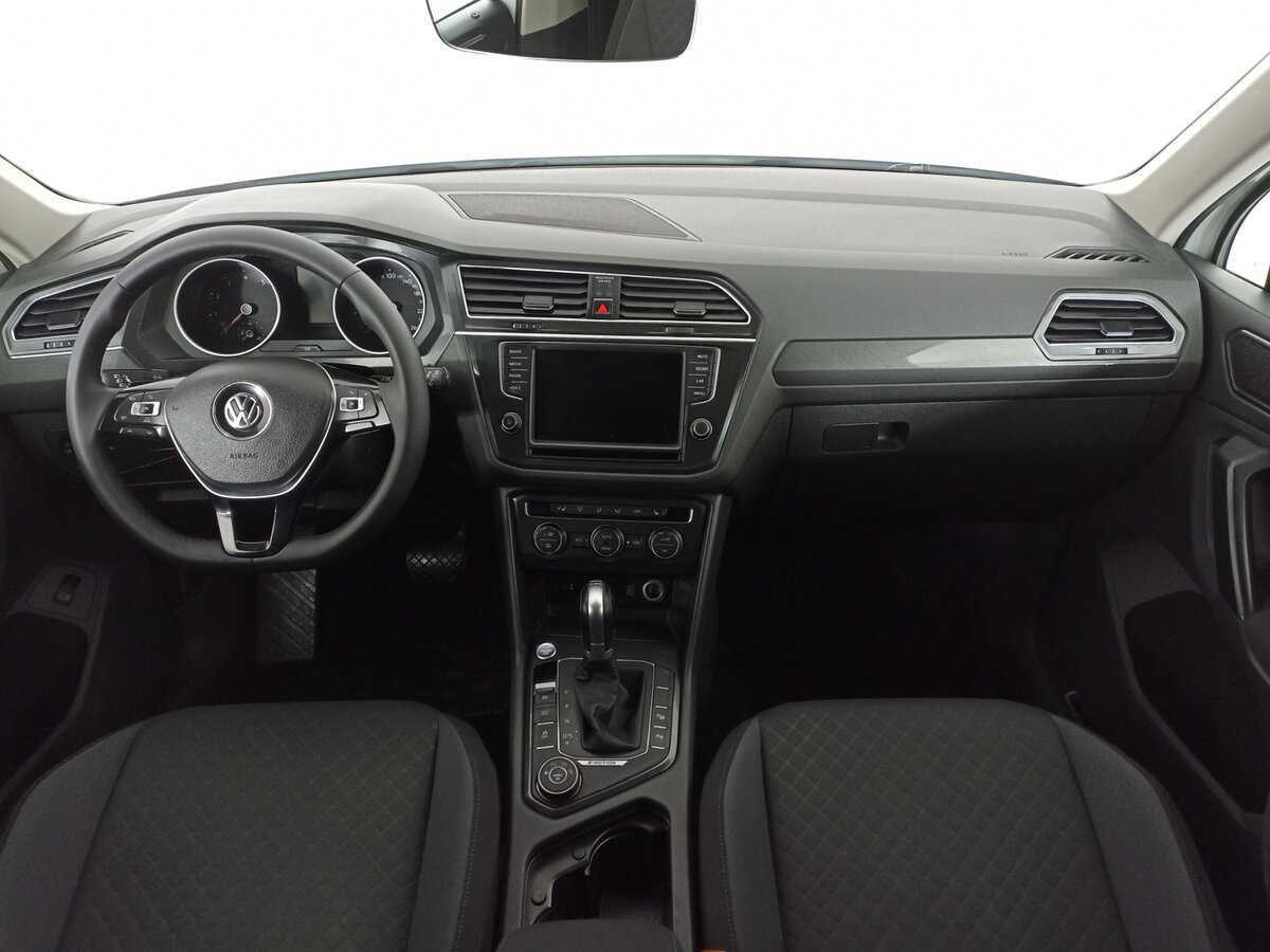 Купить Volkswagen Tiguan с пробегом. Фото: #11