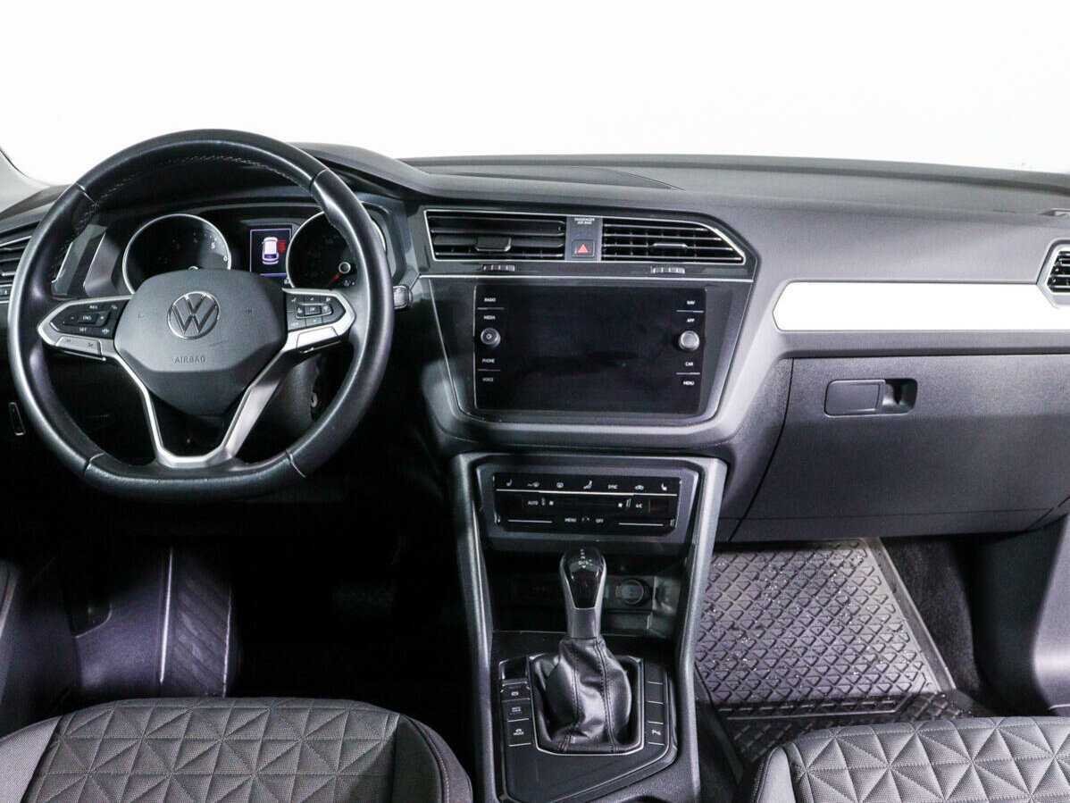 Купить Volkswagen Tiguan с пробегом. Фото: #9